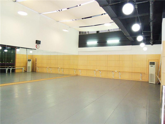 专业舞台地板能让我们对舞蹈艺术有促进作用